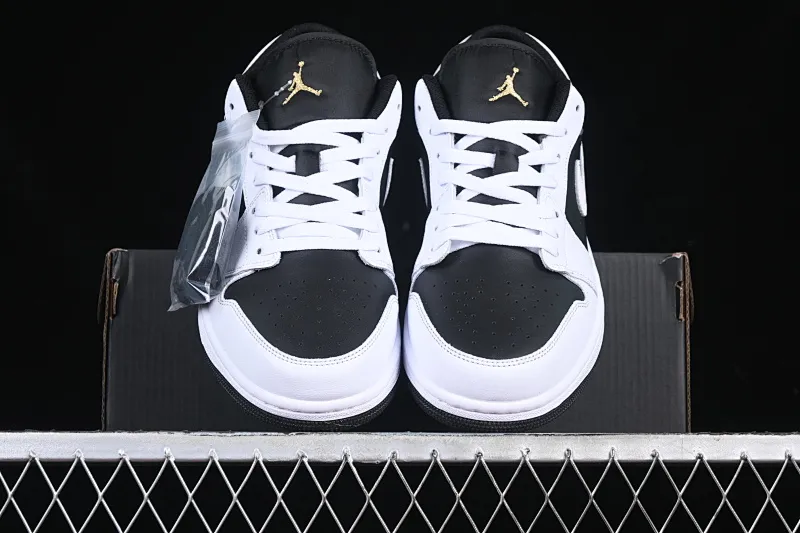 All categories Air Jordan Jordan series basketball shoes Air Jordan 1 Low Air Jordan 1 Low AJ1 Joe 1 reverse panda low-top cultural basketball shoes 553560-172